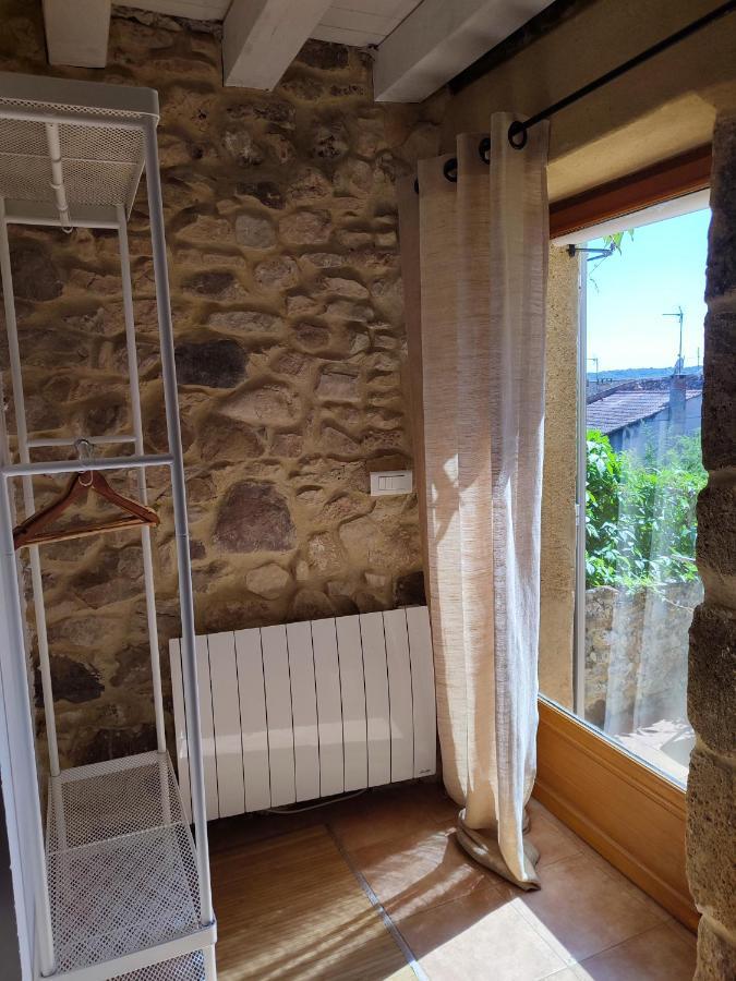 Un Pied Dans La Foret La Capelle-et-Masmolene Kültér fotó